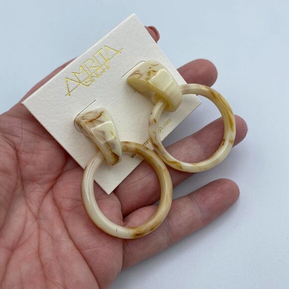 Amrita Singh Elise Ivory Drop Resin Earrings Retired - Picture 1 of 6